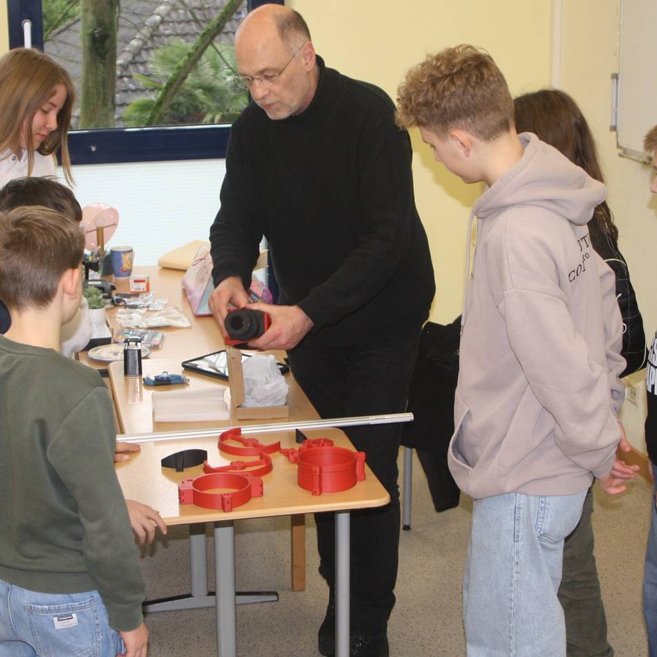 Lise-Meitner-Gymnasium Anrath: Schüler lernen das Weltall kennen