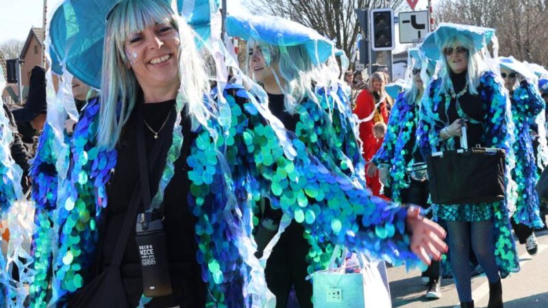 Großer Umzug und jecke Sitzung: Anmeldung für Rosenmontag und Altweiber in Gustorf