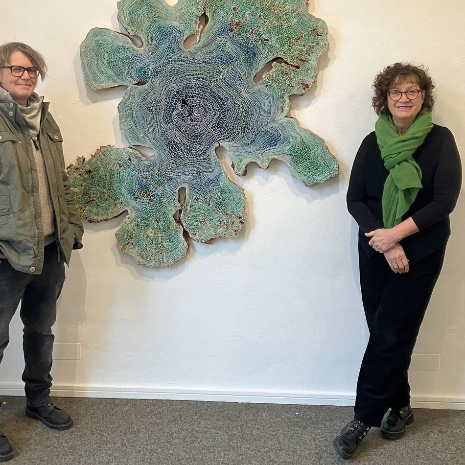 Städtische Galerie im Park Viersen: Fragilität mit der Kettensäge – Neue Ausstellung in der Galerie