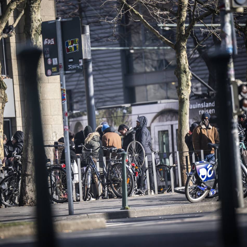 Diskussion um Einrichtungen in Düsseldorf: Wohin mit der Drogenszene? „Es ist immer eine Kita oder Schule in der Nähe“