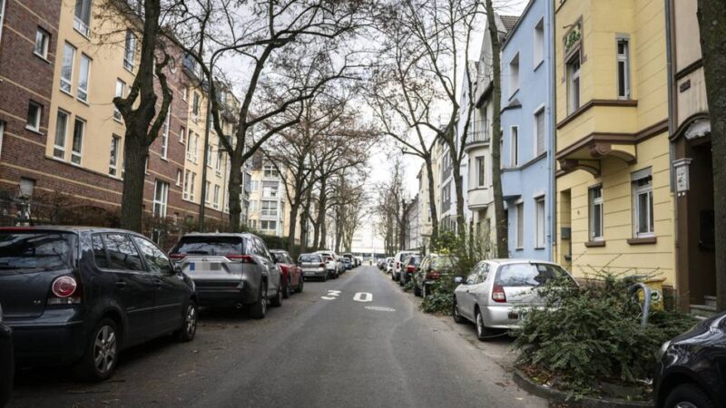 Rund um den Schulcampus an der Benrodestraße: Arbeiten an Benrather Schulwegen gehen 2026 weiter