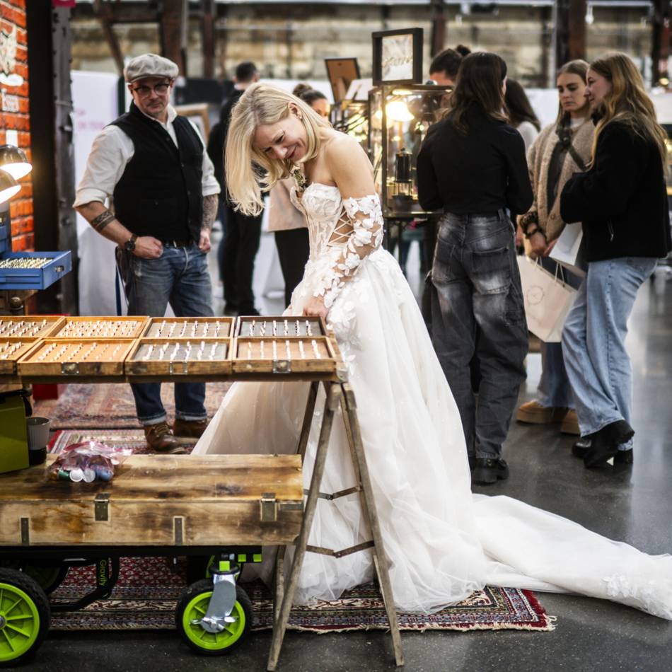 Hochzeitsmesse auf dem Areal Böhler: Ein Rausch in weißen Brautkleidern