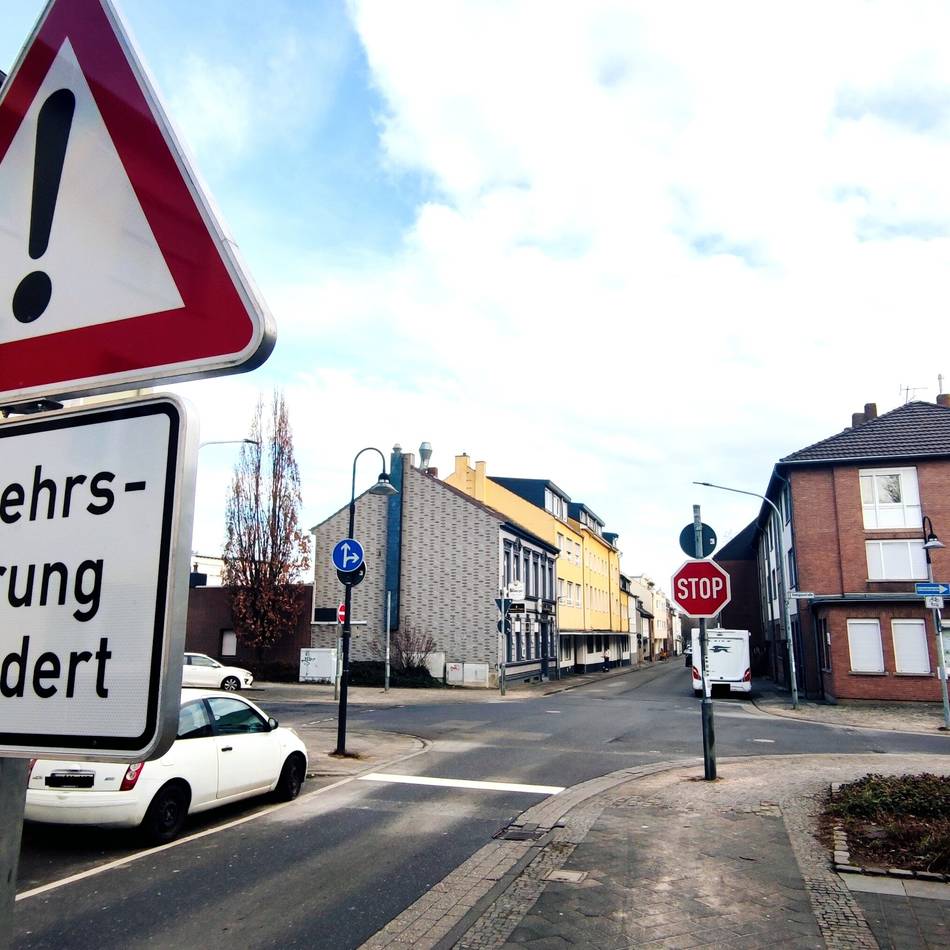 Kreuzung Remigiusstraße/Petersstraße in Viersen: Stadt reagiert auf Bürgerproteste wegen abgebauter Ampel
