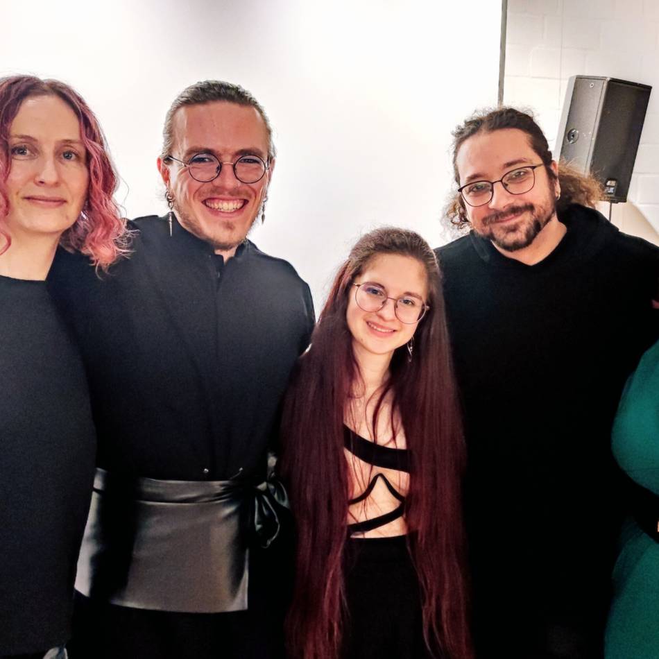 Rezension zum erotischen Poetry-Slam in Schwalmtal: Lüsterne Lyrik, intime Intervalle und intellektuelle Erregung