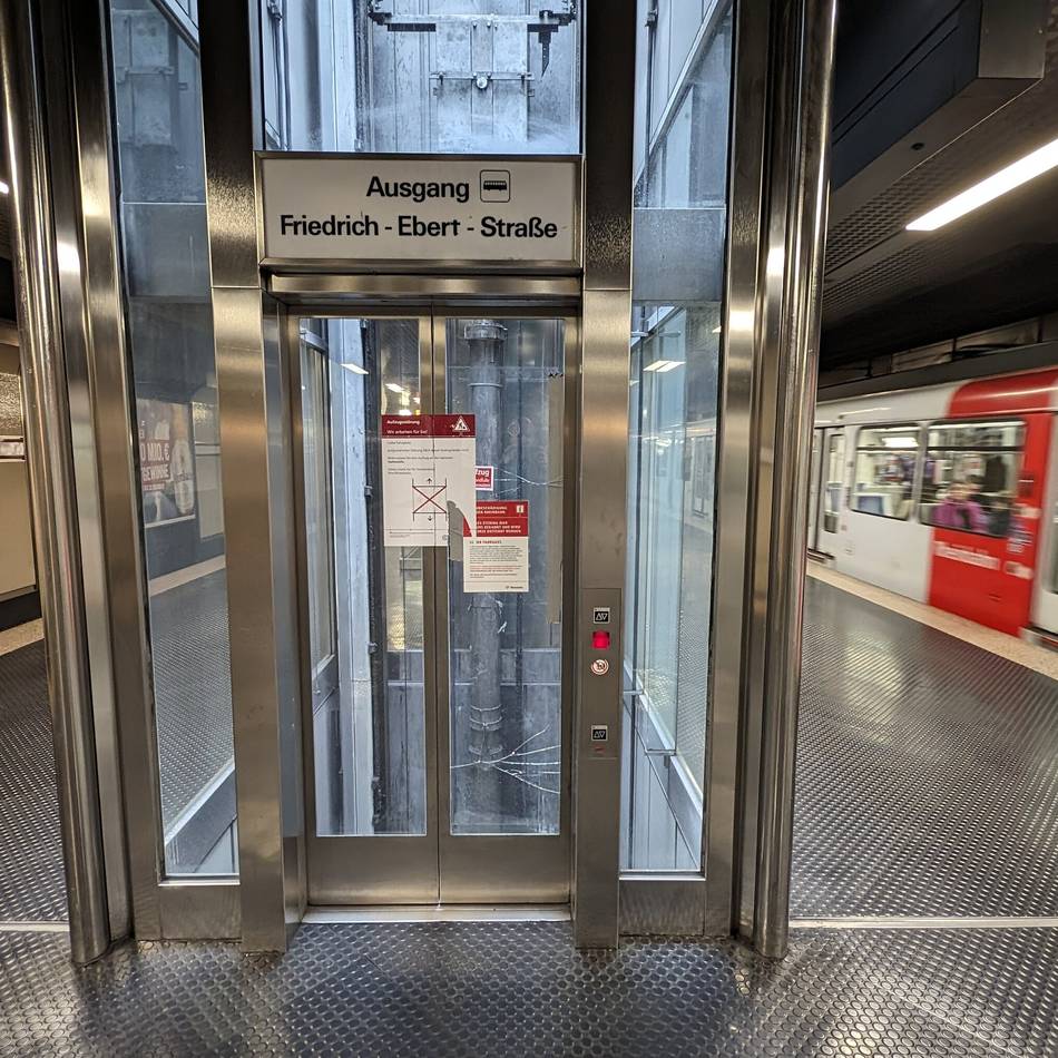 Gefährliche Kälte in Düsseldorf: Zusätzliche Notschlafplätze für Obdachlose an der Eisenstraße