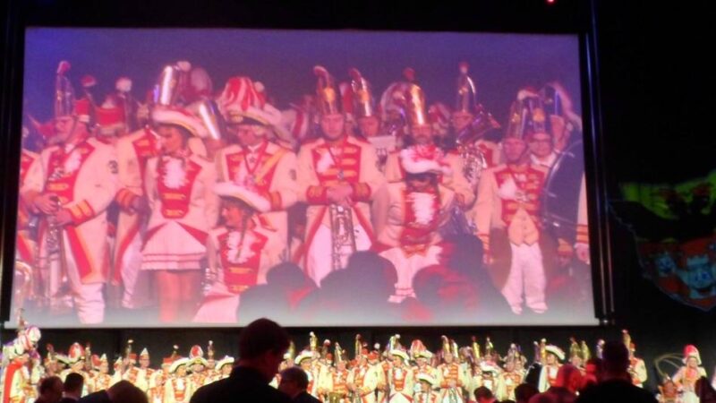 Karneval in Duisburg: Jetzt regiert Prinz Toni I. das Duisburger Narrenvolk