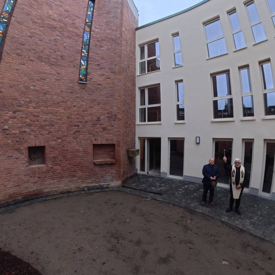 Unterkunft für Wohnungslose in Leverkusen: Ex-Kirche ist nun ein Appartement-Haus