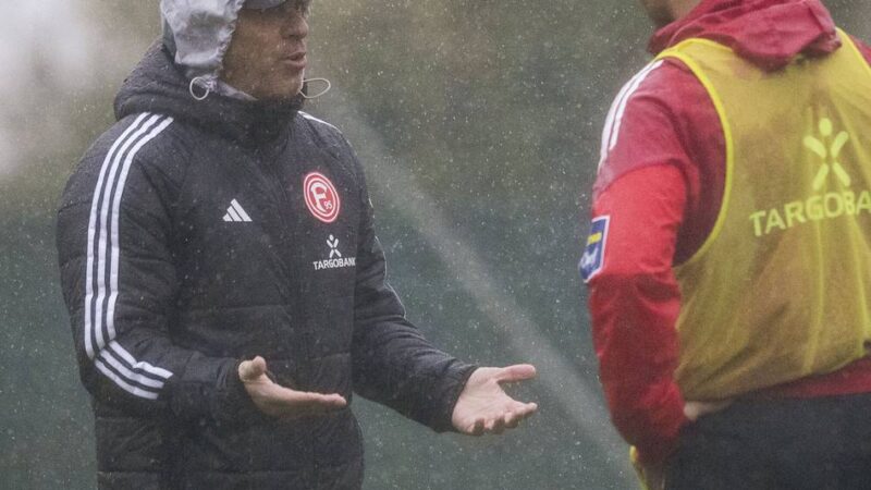 Keiner der Fortuna-Zugänge auf dem Platz: Warum Tanaka und Paulina die Auftakt-Einheit in Marbella verpasst haben