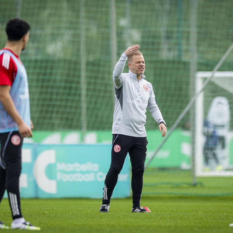 Coach verfolgt klaren Plan: Warum Anfang Fortunas Erfolgs-Elf auch in Hannover zusammenhalten will