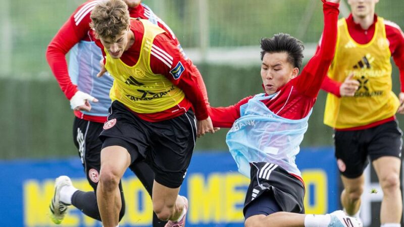 Lob von Mislintat und Anfang: Diese beiden Fortuna-Talente beeindrucken im Trainingslager