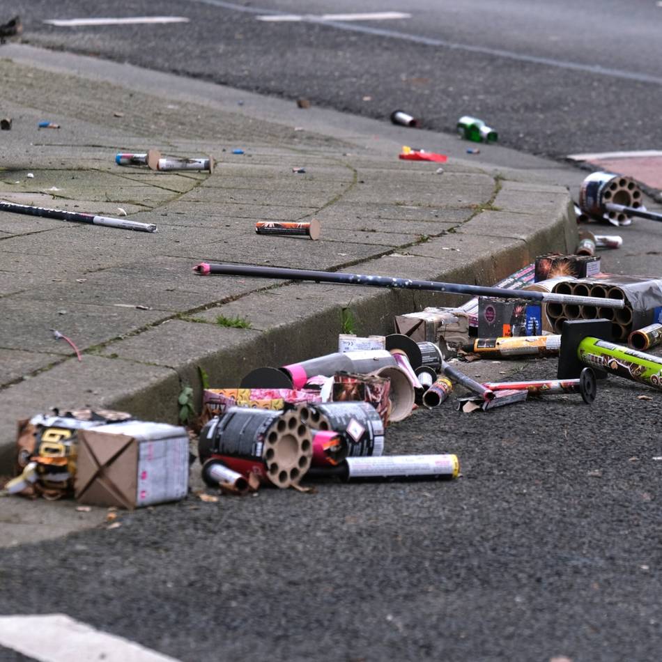 Bilanz für Mönchengladbach 2025/2026: So viel Müll und Feinstaub kamen an Silvester zusammen