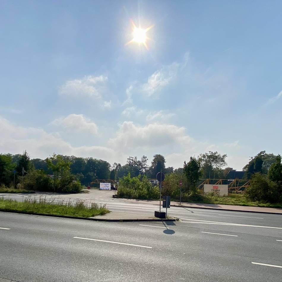 Neubau in Duisburg-Mitte: Sparkasse zieht sich überraschend aus Hallenbad-Projekt zurück