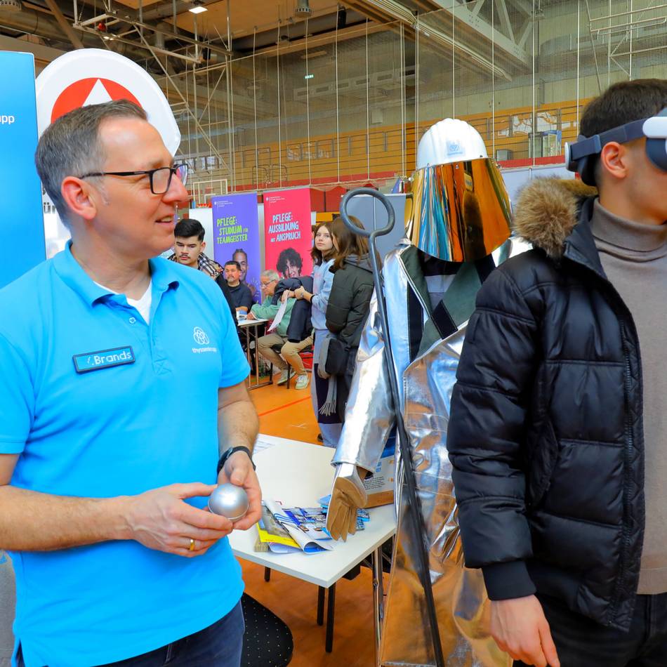 Berufsorientierungsmesse in Moers: Schüler entdecken ihre berufliche Zukunft