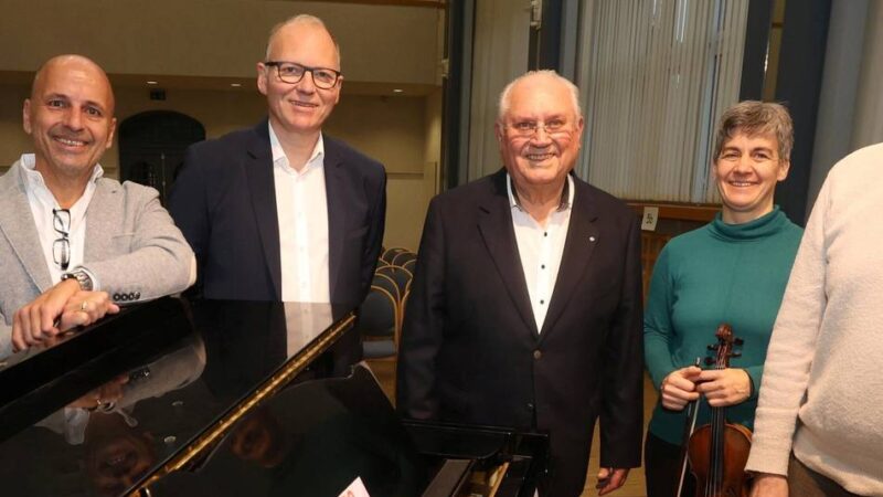 Geld für begabte Instrumentalschüler in Leverkusen: Musikschule fördert mit Spende Talente