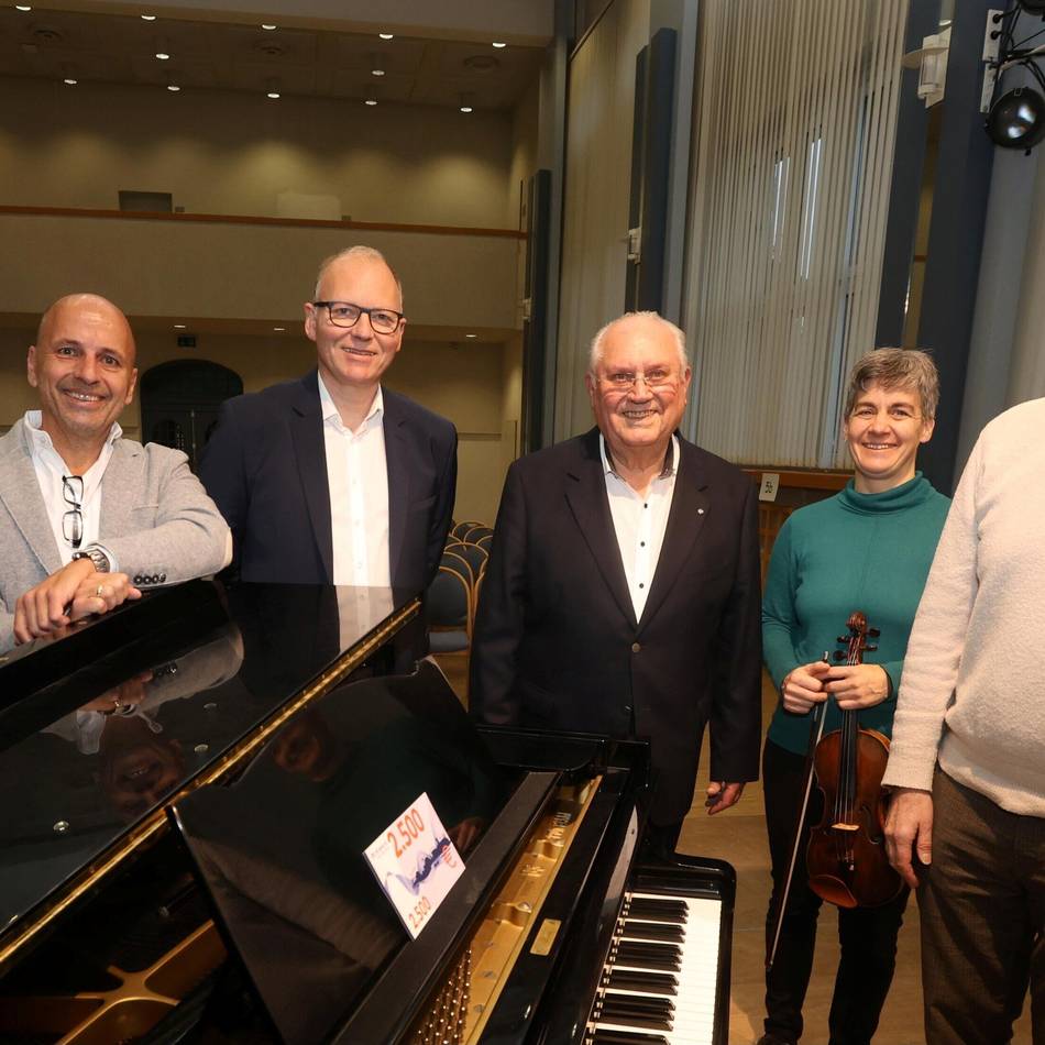 Geld für begabte Instrumentalschüler in Leverkusen: Musikschule fördert mit Spende Talente