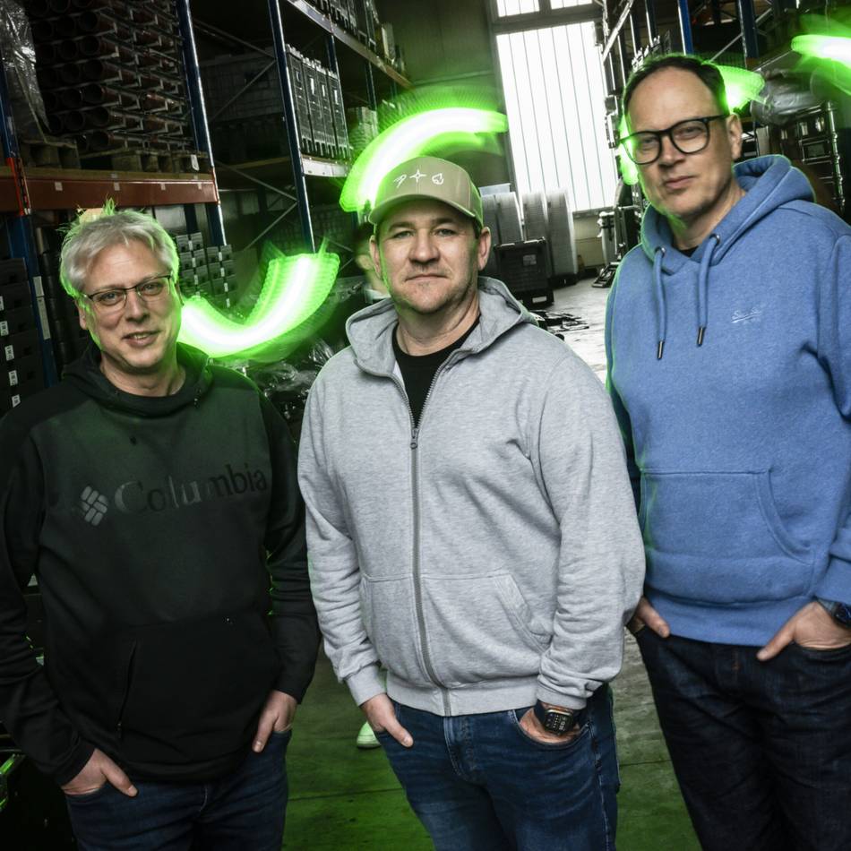 „Da erkennt man unsere Handschrift“: Düsseldorfer Pyrotechniker bringen Olympia und ESC zum Leuchten