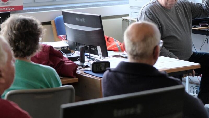 Angebot in Heiligenhaus: Computerkurse für Senioren stark gefragt