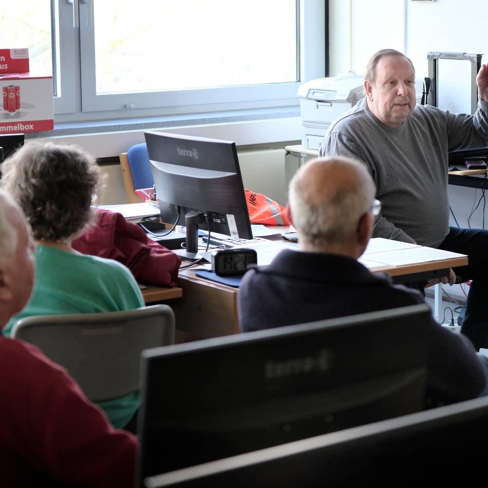 Angebot in Heiligenhaus: Computerkurse für Senioren stark gefragt