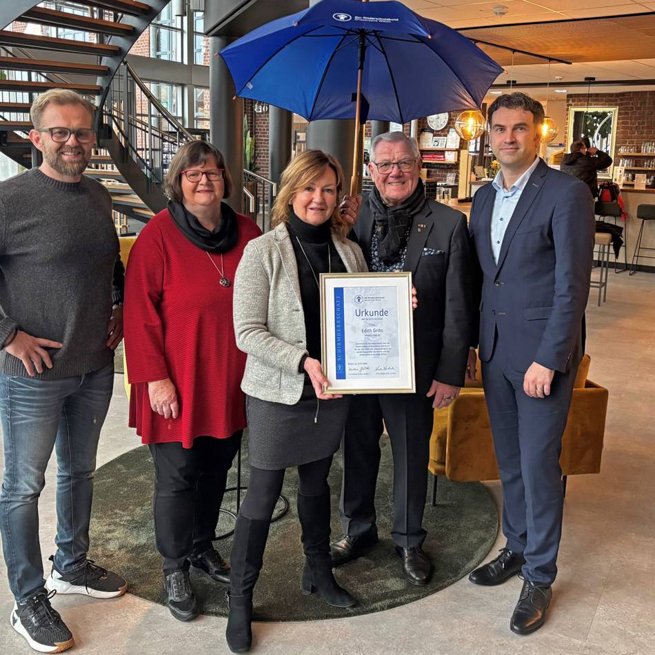 Vorstand überreicht Ernennungsurkunde: Kinderschutzbund Willich hat neue Schirmherrin