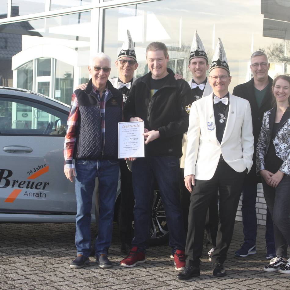 Breuer stellt seit Jahrzehnten das Zugleitungsfahrzeug in Anrath: Ein treuer Partner für das Brauchtum