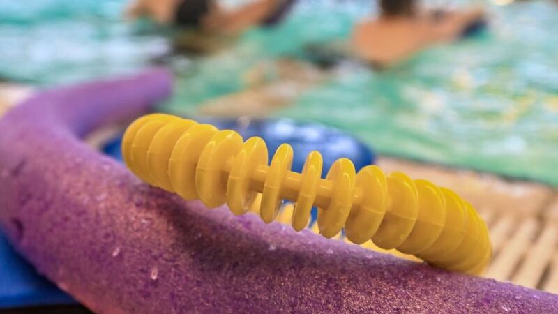 „De Bütt“ in Willich: Kinderschutzbund bietet Schwimmkurse an