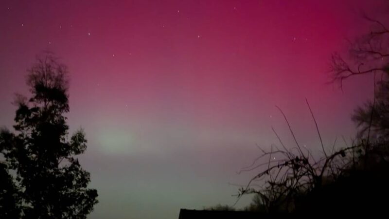 Bilder aus dem Kreis Viersen gesucht: Polarlichter färben den Nachthimmel