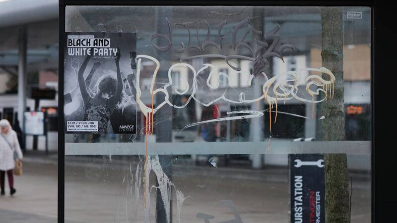 Ratinger Politik stellt Fragen: Düsseldorfer Platz: Debatte um Sauberkeit