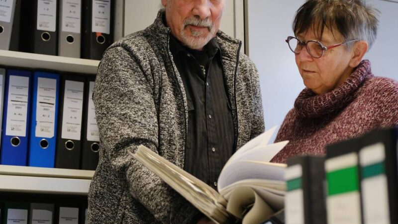 Kirchenkreise suchen in Akten Hinweise auf sexualisierte Gewalt: „Wo Menschen sind, sind auch Täter“