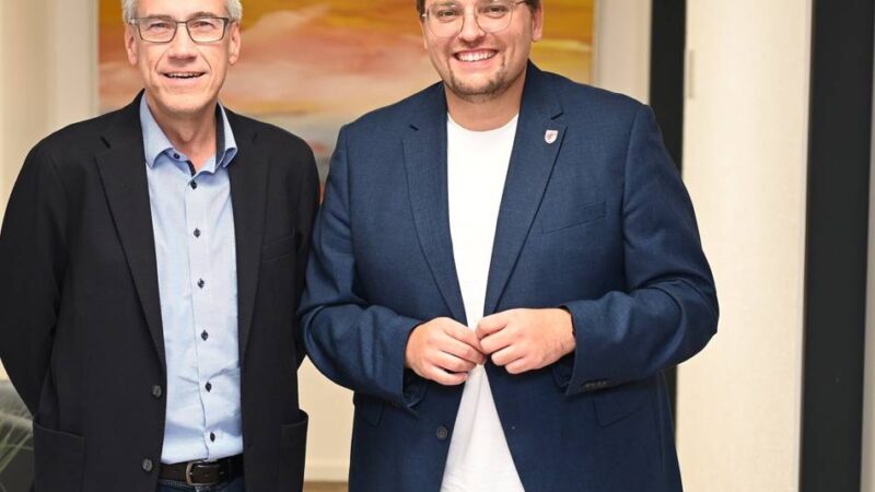 Stadtverwaltung von Radevormwald: Bürgermeister schafft Stabsstelle fürs Ehrenamt