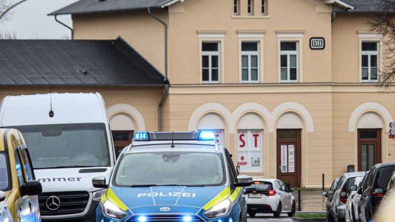 Umstrittenes Pilotprojekt: Streifenwagen künftig aus der Nachbarstadt – Rhein-Kreis ordnet Polizei neu