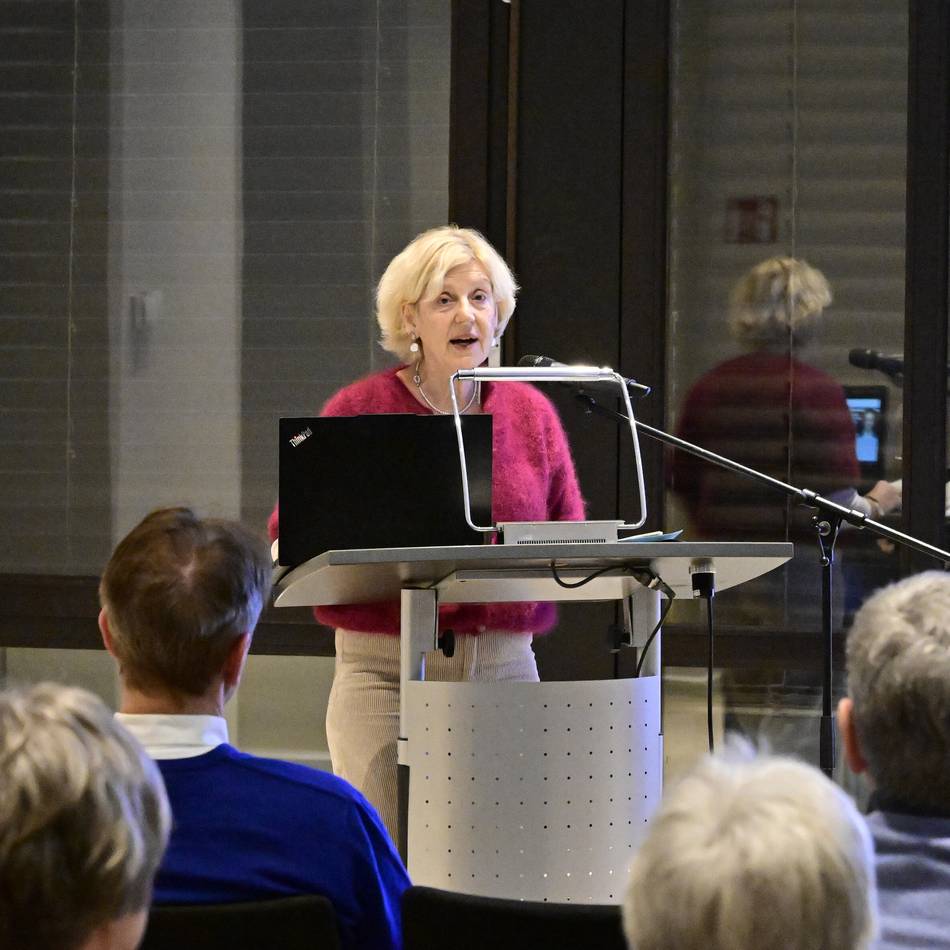 Vortag in Mönchengladbach: Eva Schlotheuber und die „unerhörten Frauen“ des Mittelalters