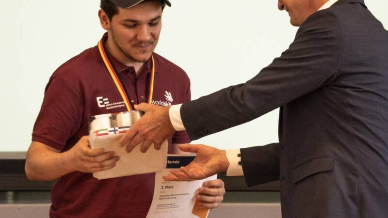 Schule in Düsseldorf: Silber bei Deutscher Meisterschaft in Webentwicklung