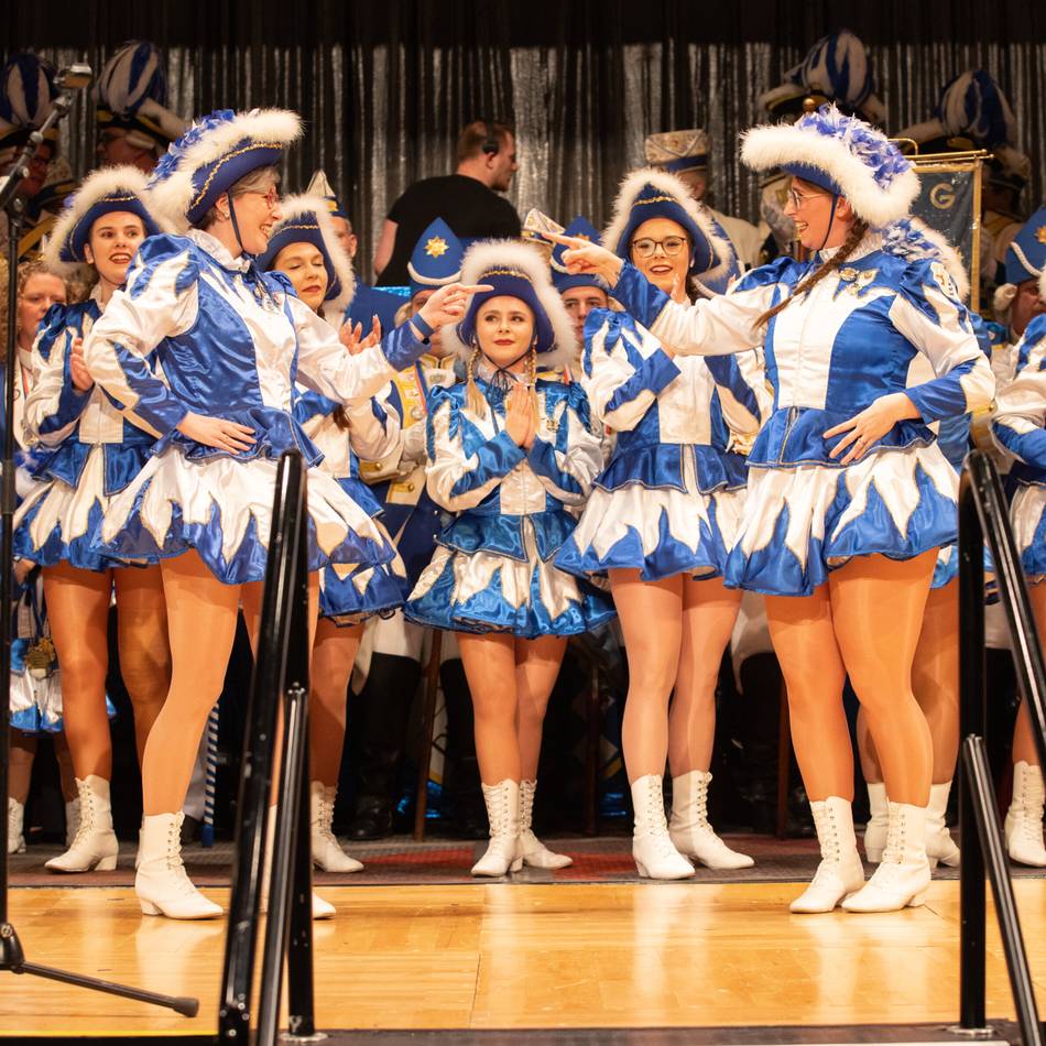 Prunksitzung der Blauen Funken Neuss: „Einer der schönsten Orte, um Karneval zu feiern“