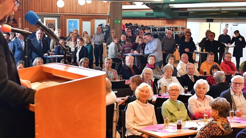 Monheim-Baumberg: Volles Bürgerhaus beim BAB-Neujahrsempfang