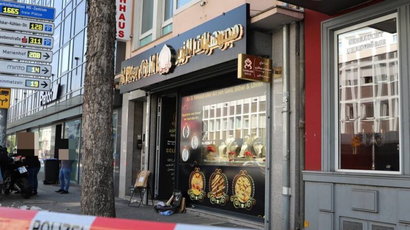 Drei angeklagte Niederländer in Mönchengladbach: Spektakulärer Juwelier-Überfall mit Sturmgewehr – Prozess startet