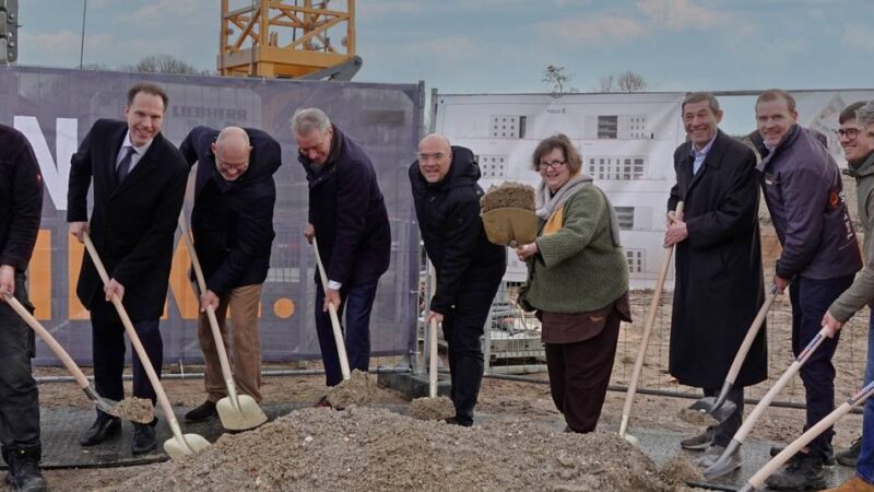 Spatenstich für bezahlbaren Wohnraum in Büttgen: „Stärken den gesellschaftlichen Zusammenhalt in unserer Stadt“