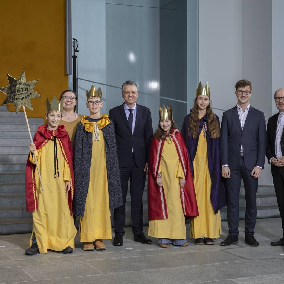 Die Spenden fließen in ein Projekt gegen Kinderarbeit in der Welt: Mettmanner Sternsinger sammeln 25.000 Euro ein