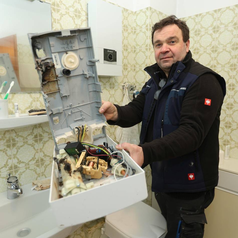 Hunderte Haushalte betroffen: Stromausfall in Leverkusen – Kunden sollen Schäden bei Netzbetreiber melden