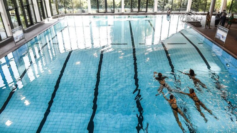 Schwimmen in Düsseldorf: Kritik an variablen Eintrittspreisen für die städtischen Bäder