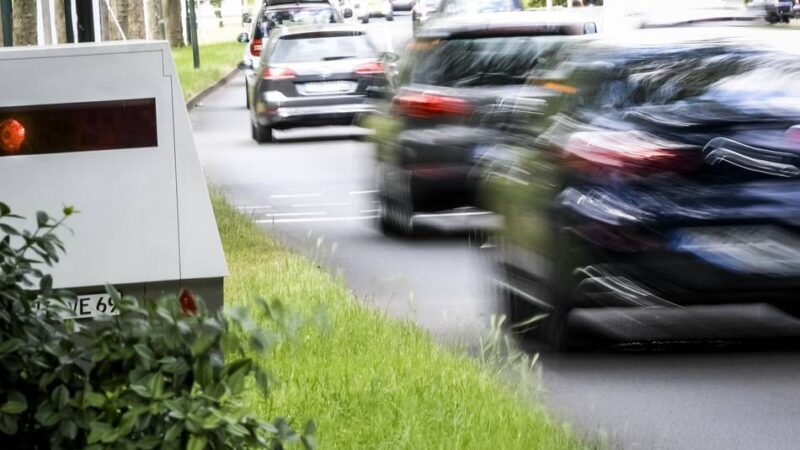 Düsseldorfer Start-up: Helpcheck macht Millionenverluste und fokussiert sich nun auf Bußgeldbescheide