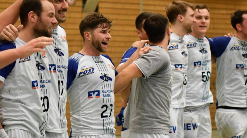 TVK schlägt Borussia in letzter Sekunde: Ein Derby wie ein Thriller von Hitchcock