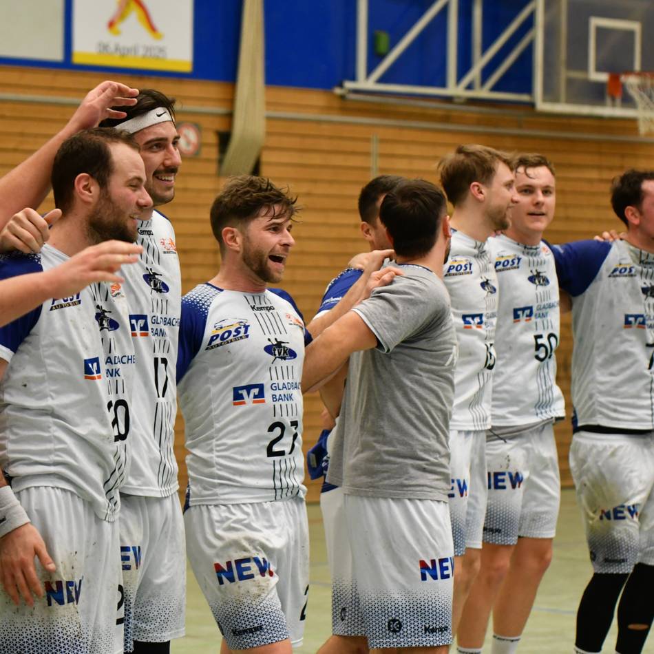 TVK schlägt Borussia in letzter Sekunde: Ein Derby wie ein Thriller von Hitchcock