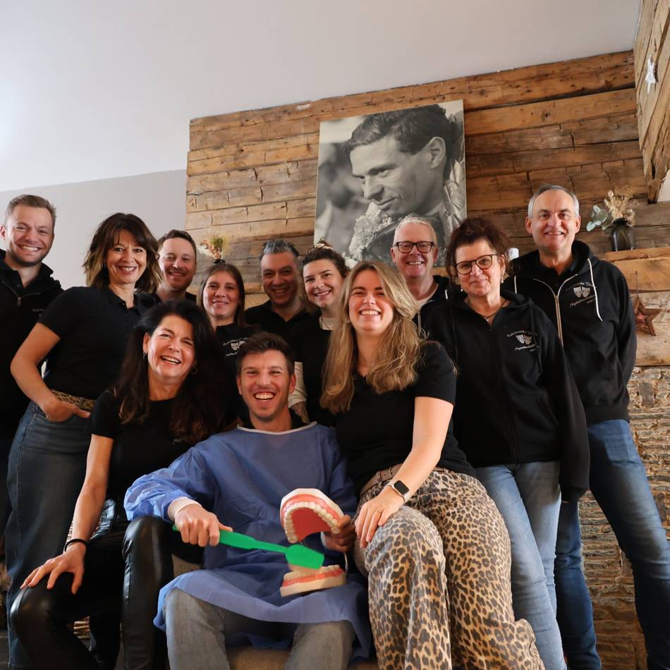 Theater in Lövenich: Nysterbachbühne präsentiert Zahnarzt-Komödie