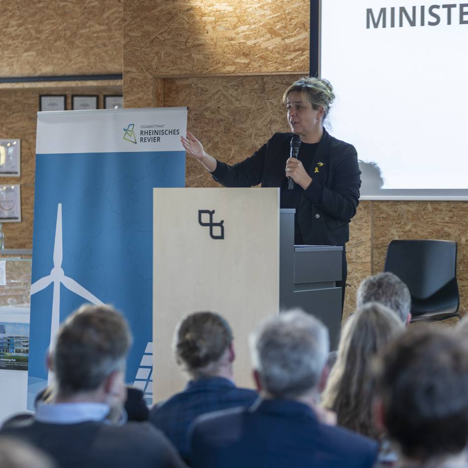 Jahresversammlung in Jülich: Gigawattpakt setzt starke Akzente