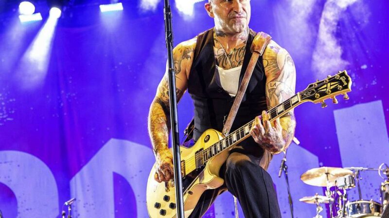 Spendenaktion in Düsseldorf: VIP-Tickets für Konzert der Broilers für fünfstelligen Betrag versteigert