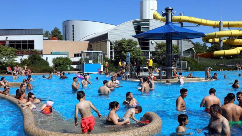 Diesseits und jenseits vom Beckenrand: Sportpark Leverkusen will neue Mitarbeiter bei Speed-Dating kennen lernen