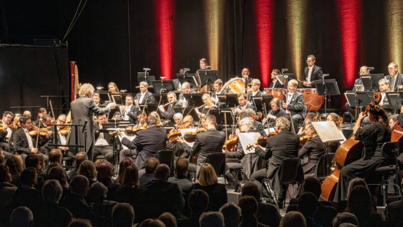 Prague Royal Philharmonic : So nur in Moers zu hören – Publikum feiert einzigartiges Neujahrskonzert