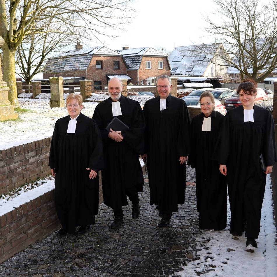 Fusionsgottesdienst in Rheinberg: Vier Kirchengemeinden, ein Weg