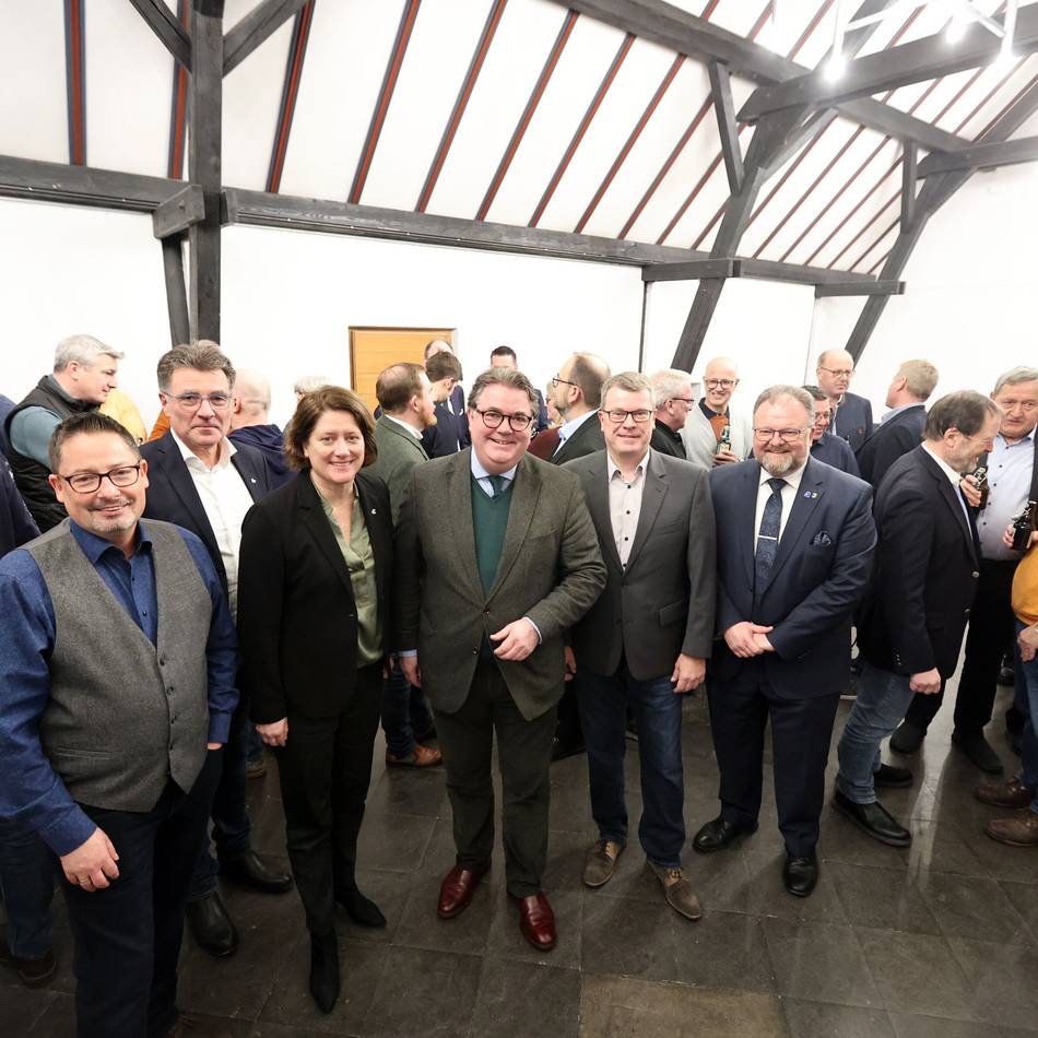 Traditionelle Tafelrunde in Korschenbroich: Appell zu Zuversicht und Verantwortung