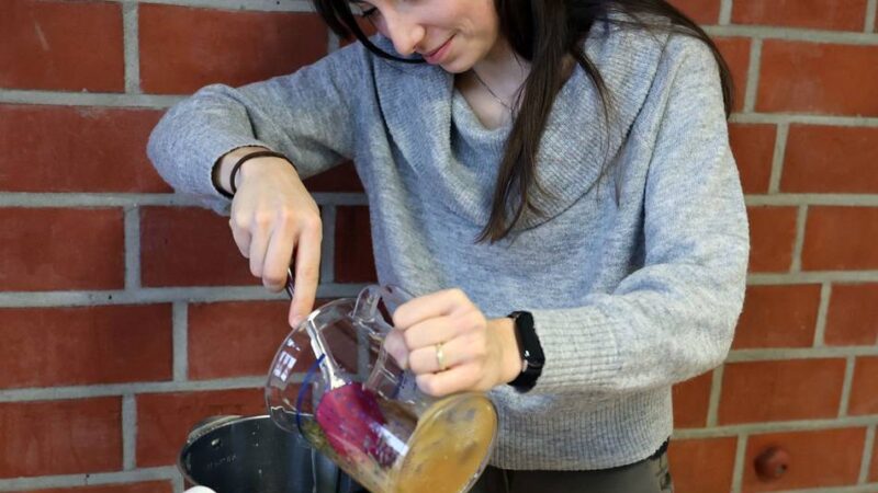 Weihnachtsbaum-Verwertung in Korschenbroich: „Vieles, was uns guttut, liegt direkt vor unserer Haustür“
